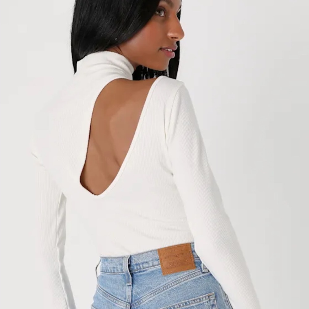 Lulus Attractive Attitude White Ribbed Cutout Mock Neck Bodysuit - Small NWOT - Picture 4 of 6